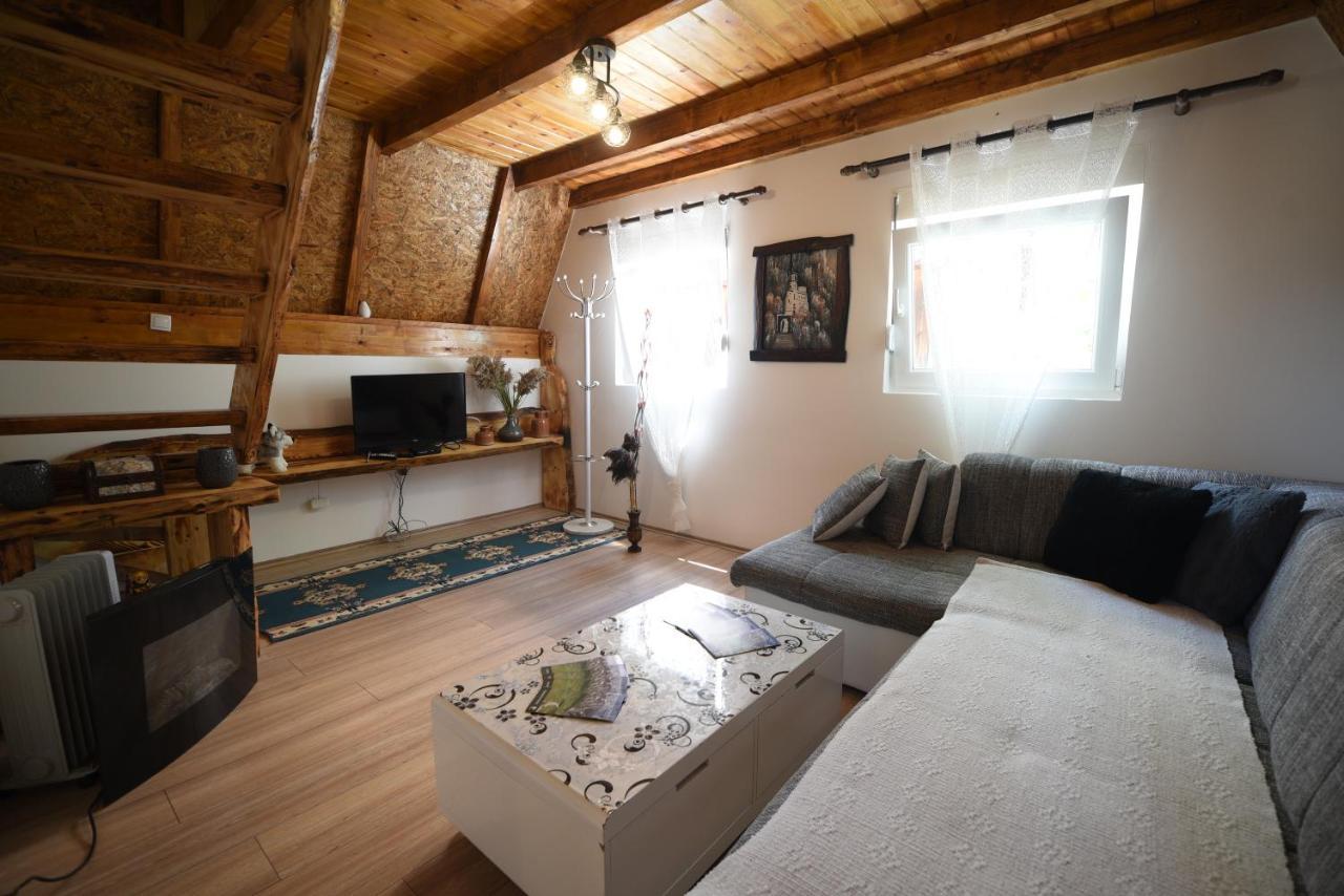 Cabarkapa Guesthouse Žabljak エクステリア 写真